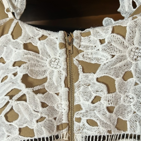 SANS SOUCI White/Tan Eyelet Detail Dress w/Spaghetti Straps, Sz Small, GUC. - Picture 9 of 11